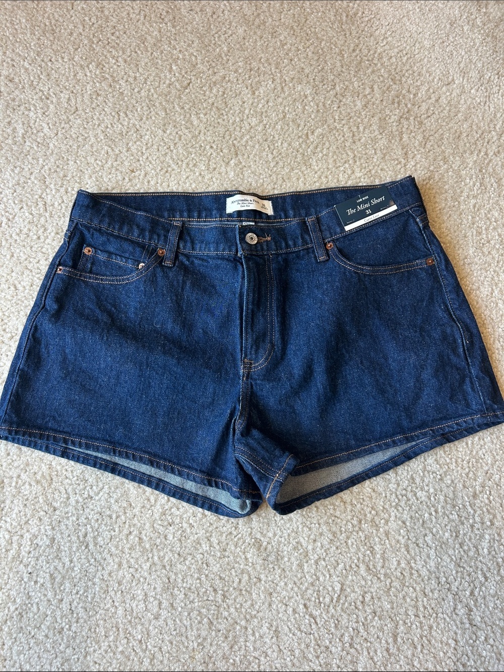 NWT Abercrombie & Fitch The Mini Short Low Rise 31 Curve Love - Picture 3 of 6